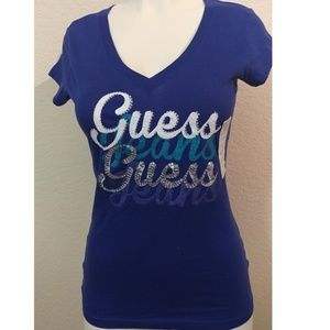 Guess small-petite v-neck short sleeve tee NWT